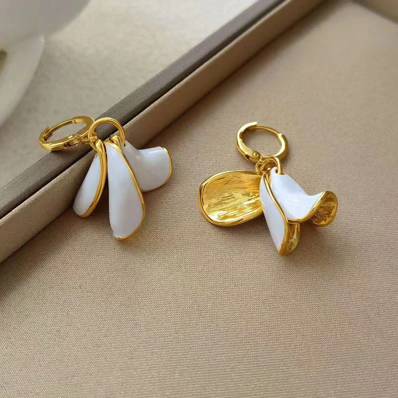 Elegant Jewelry At Unbeatable Offers – Shop Before It's Gone White Enamel Flower Drop Earrings jlt11817 Elegant Jewelry At Unbeatable Offers – Shop Before It's Gone White Enamel Flower Drop Earrings jlt11817